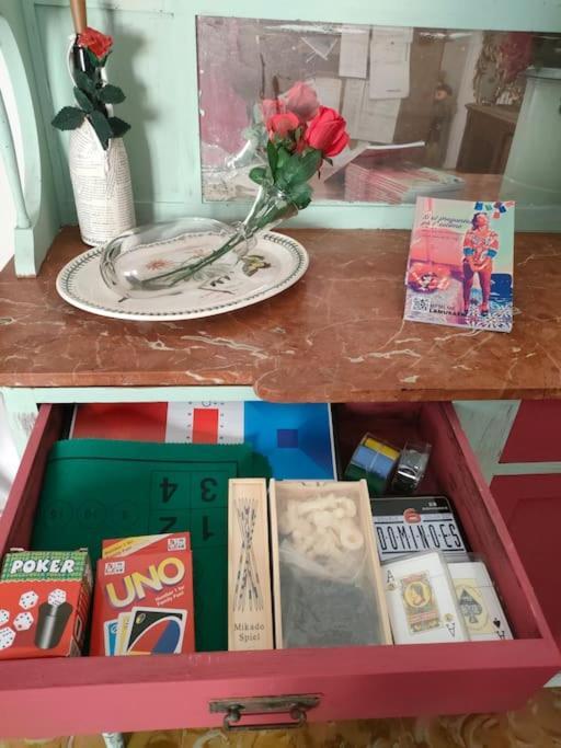 Apartament Volca Aiguanegra Sant Joan les Fonts Ngoại thất bức ảnh