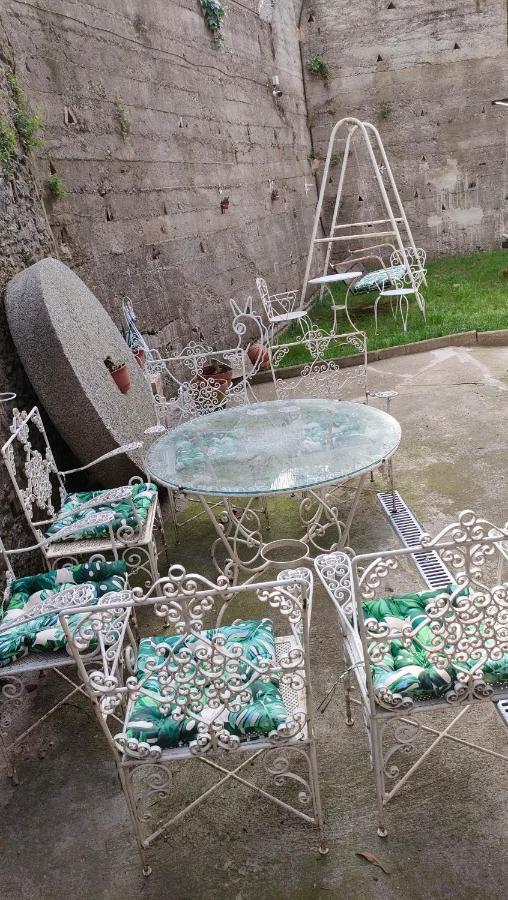 Apartament Volca Aiguanegra Sant Joan les Fonts Ngoại thất bức ảnh