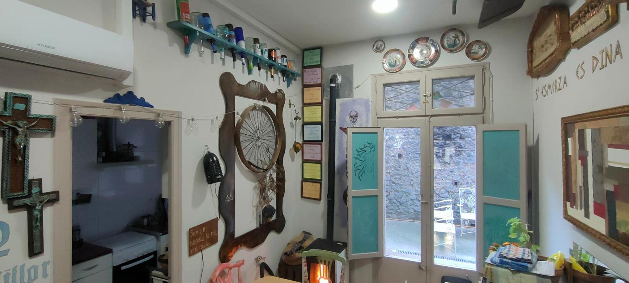 Apartament Volca Aiguanegra Sant Joan les Fonts Ngoại thất bức ảnh